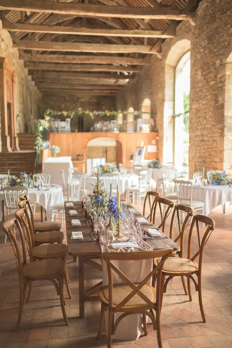 Photographe-mariage-Finistere-salle-de-reception-orangerie-decoration-de-table-mariage